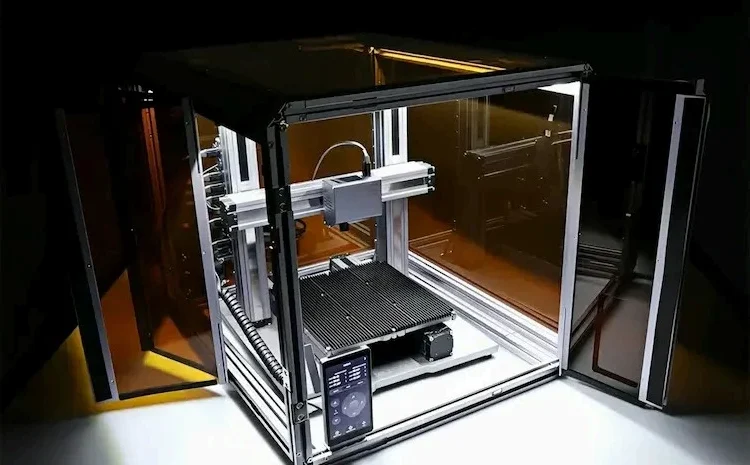 Enclosed 3D printer with transparent doors, ideal for professional 3D printing.